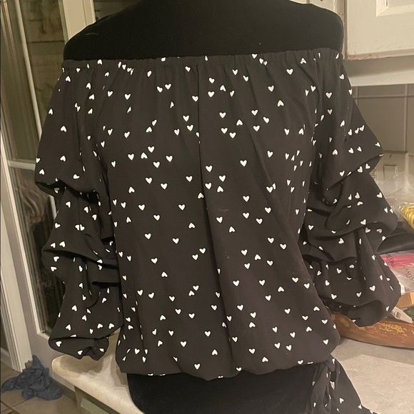 CeCe Tops - CeCe Ruffle Sleeves Off-Shoulder Blouse